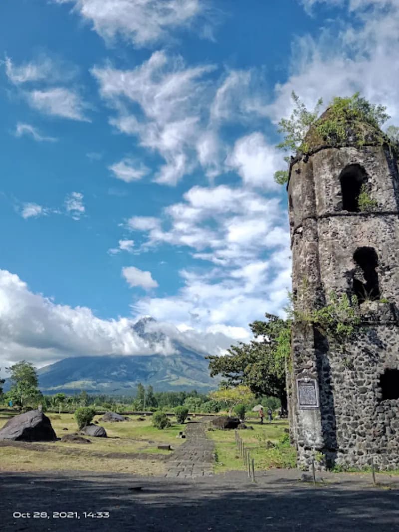 Mayon Volcano Viewpoint